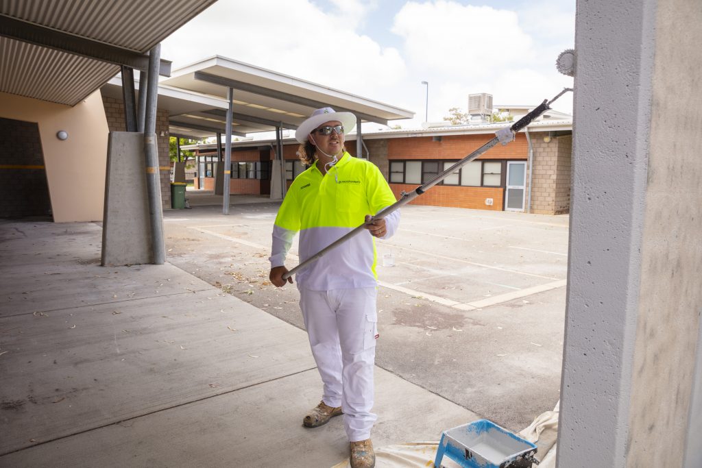 Commercial and institutional support